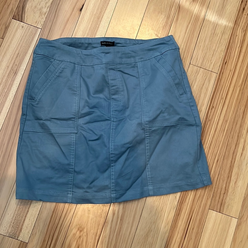 Women’s Blue Violets & Roses Skort